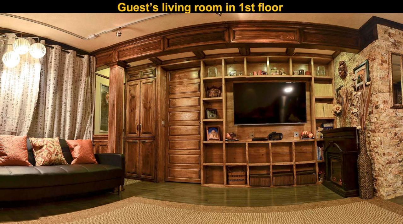 Salmon Magwood Guesthouse Торонто Екстер'єр фото